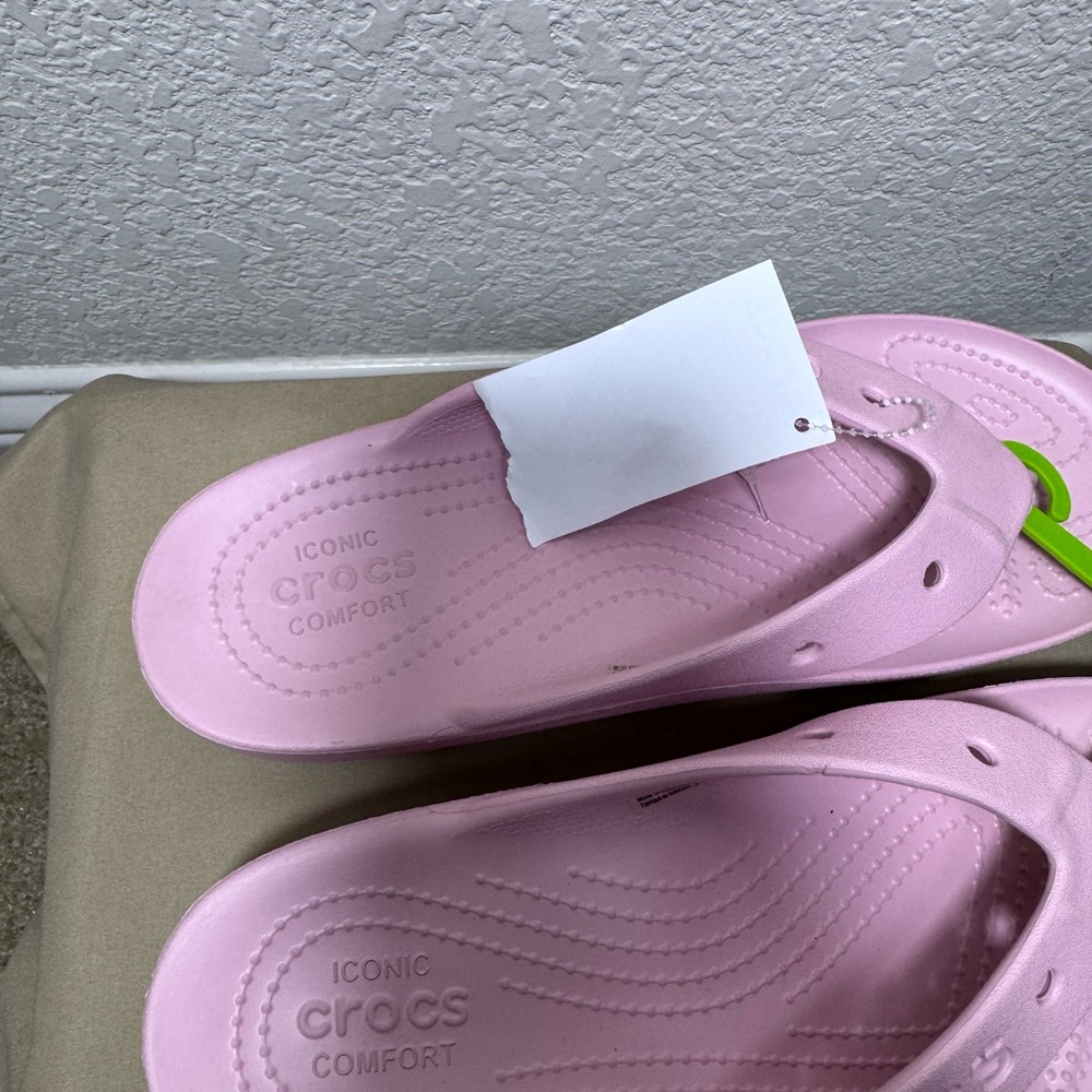 CROCS Women’s Baya Platform Ionic Comfort Flip Flops Size 9 Pink NWT - Picture 5 of 7